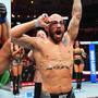 Jean Silva sobrevivió a una caída y sometió con una mano a José Miguel Delgado en Noche UFC