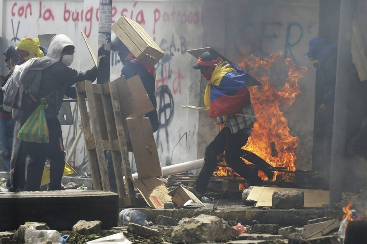 Ecuador: Indígenas piden a Moreno anular decreto sobre gasolina o seguirían protestas