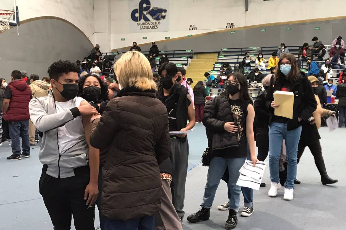 Cientos de personas acuden a la jornada AntiCovid-19