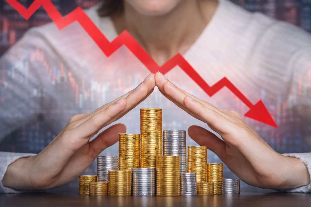 Experto advierte que si te cambias de AFORE mientras hay pérdidas, tu ahorro bajará de forma real y definitiva, perdiendo la oportunidad de recuperar tu dinero cuando la situación mejore