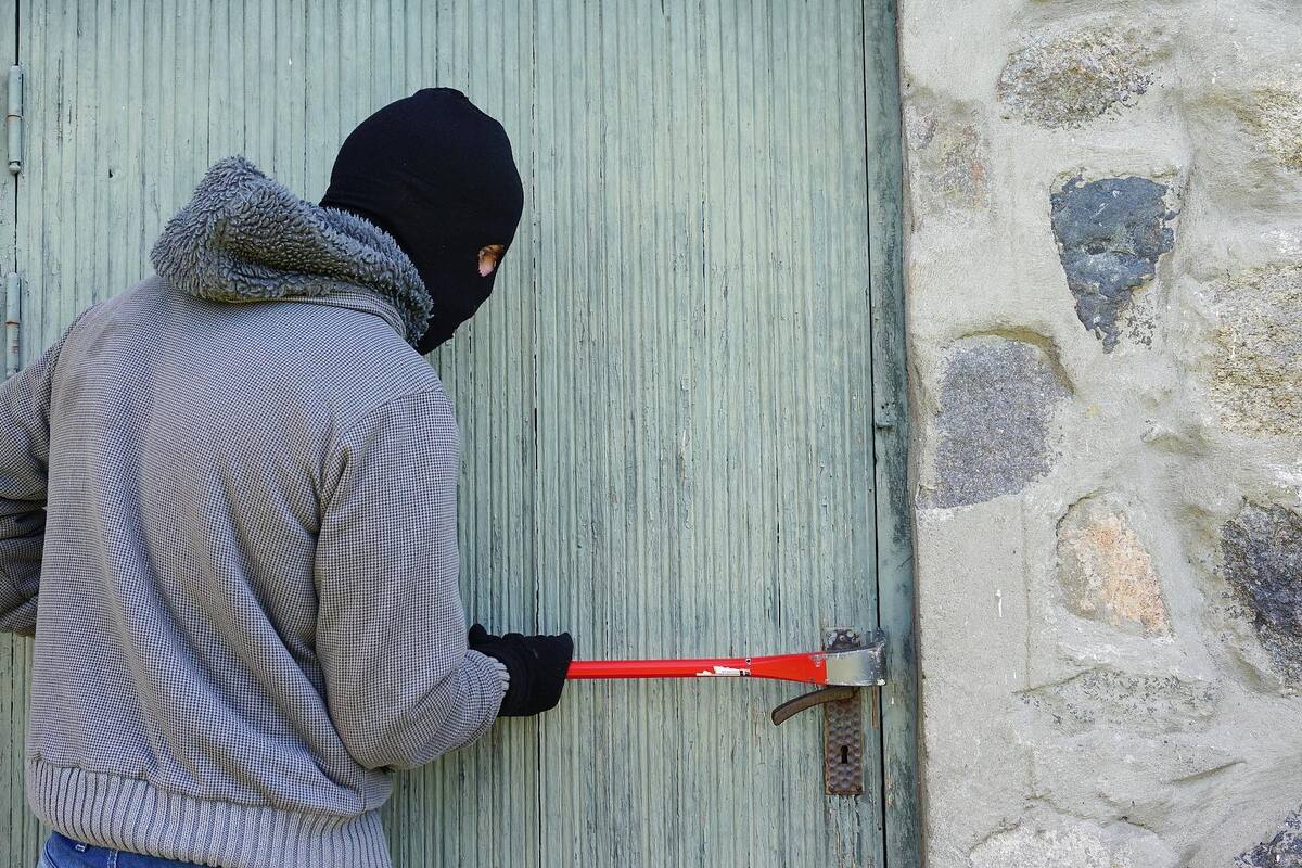Hermosillense se enfrenta a ladrón mientras llega la Policía