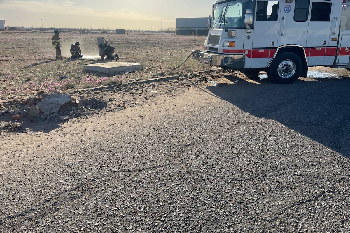 Atienden fuga de gas en restaurante en SLRC ; cilindro es trasladado a zona despoblada