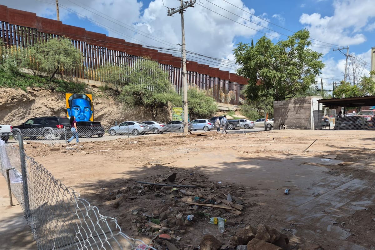 Demuelen edificio comercial en donde se encontraba un narcotúnel en Nogales