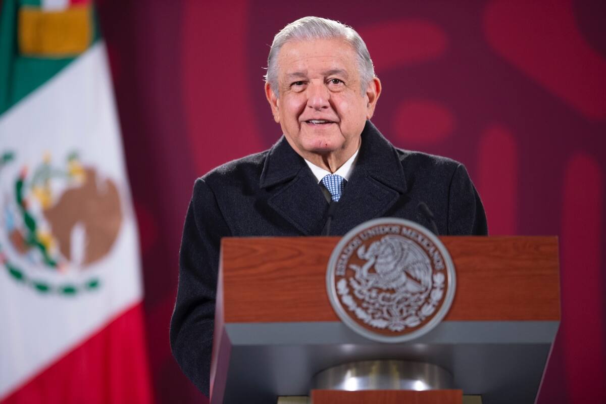 Mañanera de AMLO: López Obrador responde a Loret y Latinus sobre casa en Houston de Carolyn Adams, esposa de su hijo