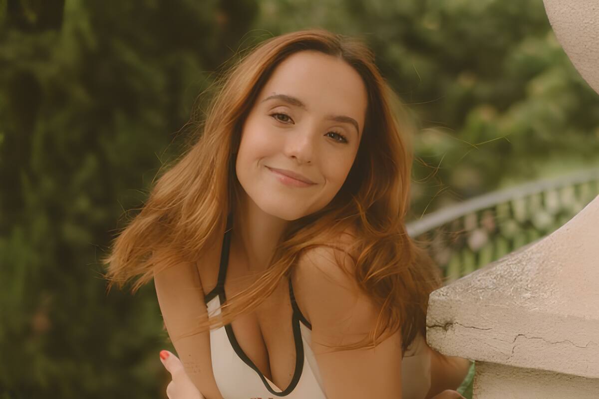 Acusan a Evaluna Montaner de practicar santería luego de intentar 'babear' el cabello de una mujer