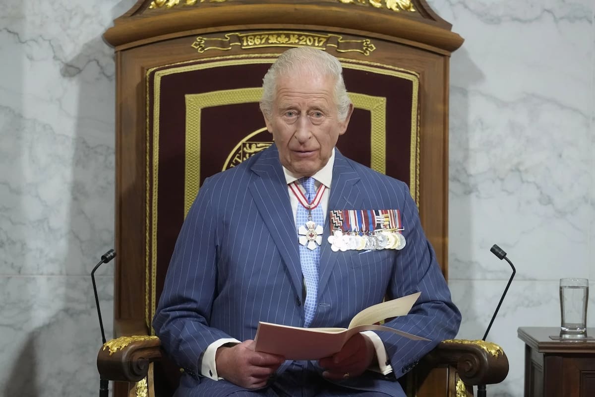 El rey Carlos pronuncia el discurso desde el trono en el Senado en Ottawa, Canadá, el martes 27 de mayo de 2025. | Crédito: Adrian Wyld/The Canadian Press vía AP