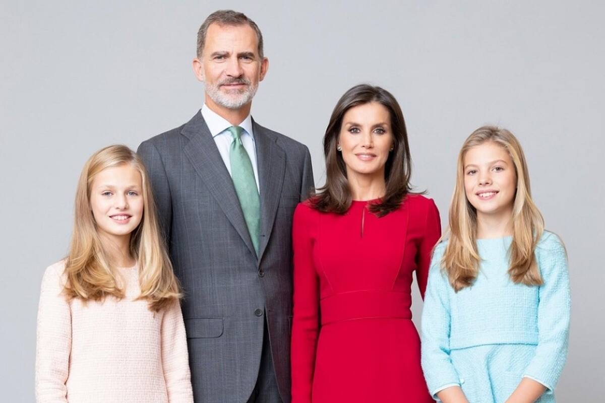 Reina Letizia cruza por un nuevo escándalo al lado de su familia