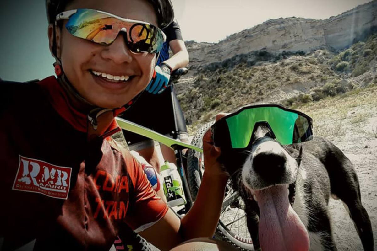 VIDEO: Ciclistas salvan a un perrito deshidratado en Argentina