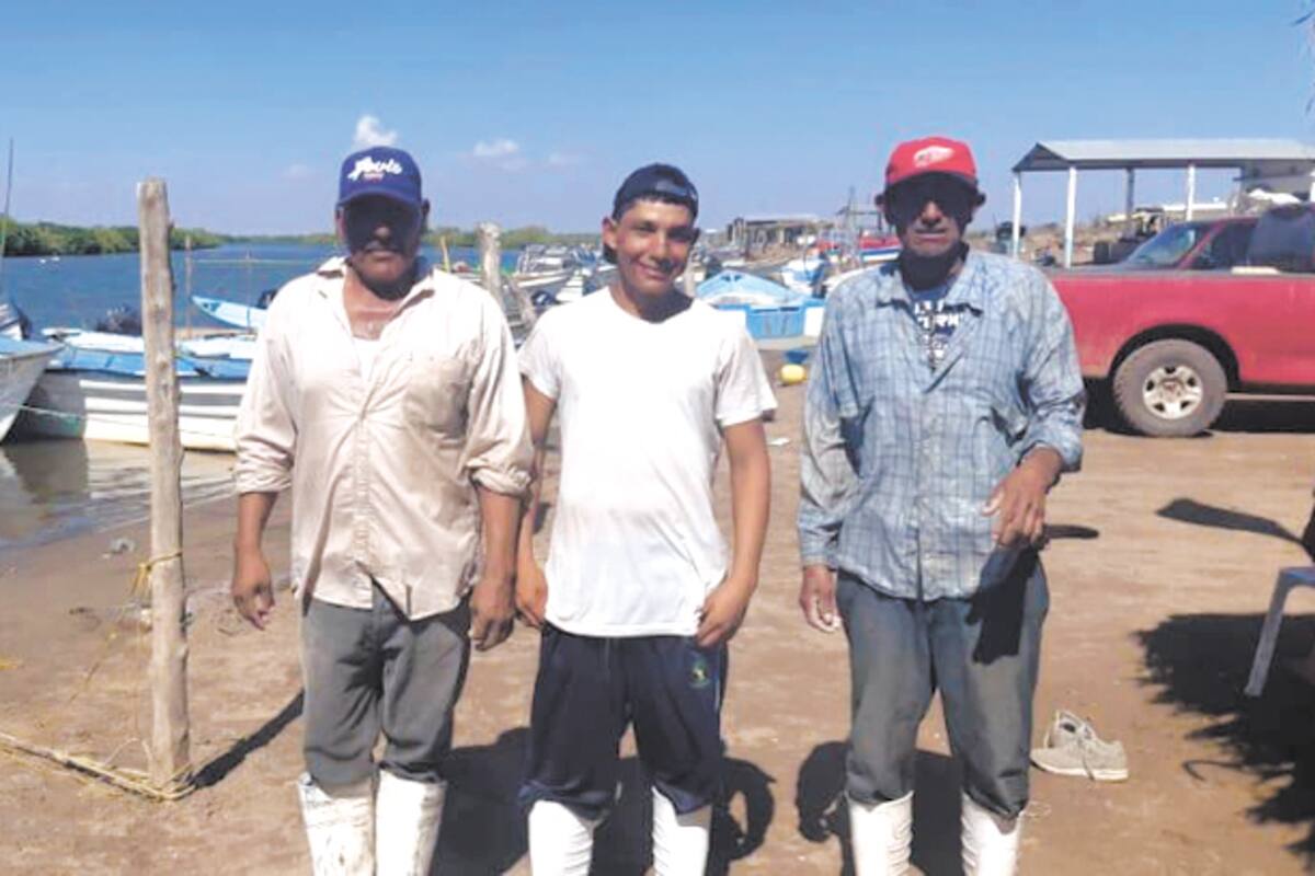Hallan a pescadores extraviados al Sureste de Huatabampo