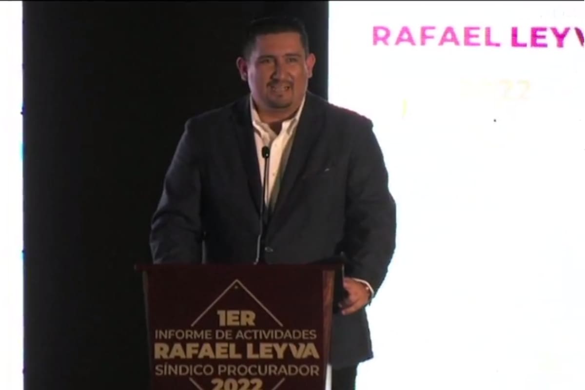 Sindico Procurador, Rafael Leyva, presenta su informe de actividades