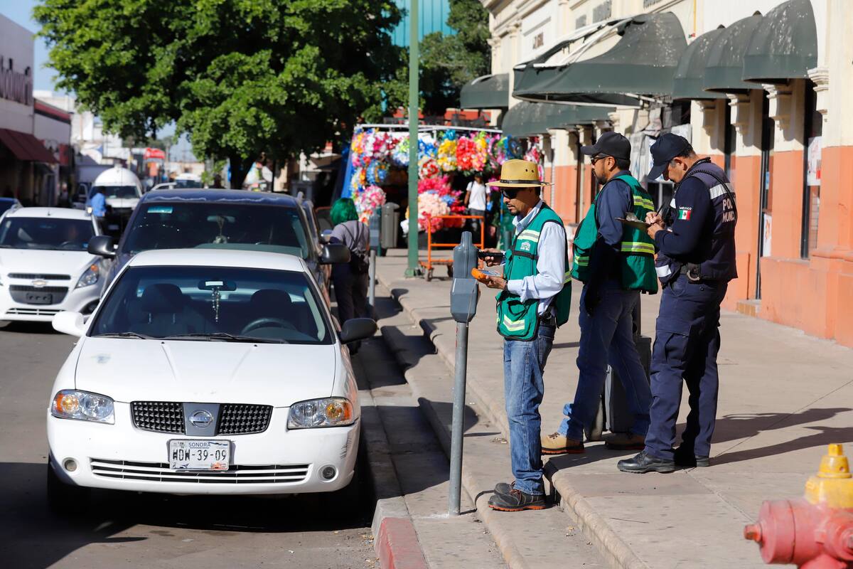 Patronato no sabía que el domingo debe ser gratis el estacionamiento