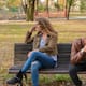 Psicólogos explican que cuando tu pareja deja de interesarse por lo que sientes, evita el contacto físico y reduce la comunicación, suele ser una señal temprana de que ya no te ama, según información publicada en Psychology Today