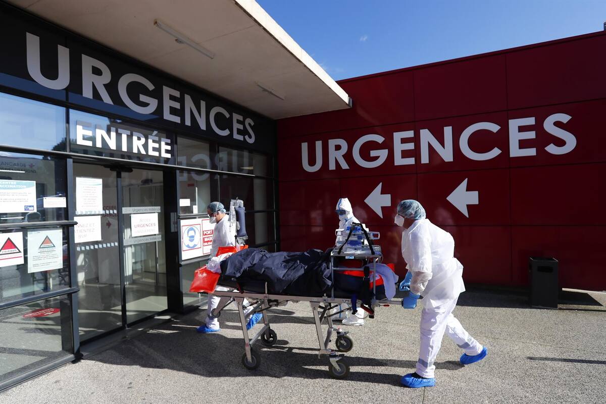 Covid-19: Exigirá Francia pasaporte sanitario en establecimientos y transportes