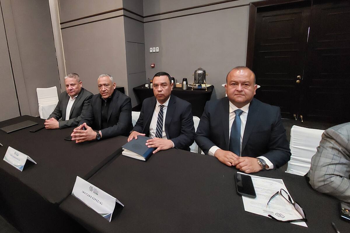 Localizan camión con más de 5 mil litros de hidrocarburo en El Sauzal