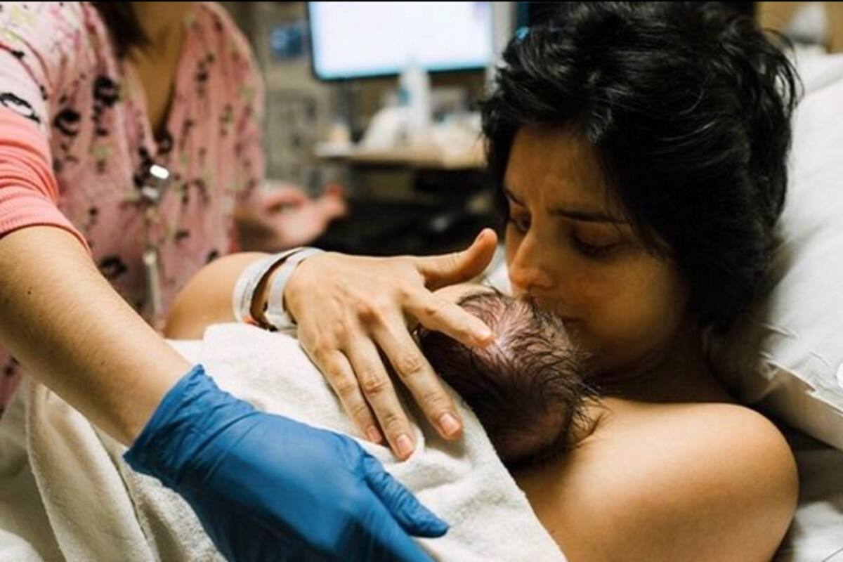 Aislinn Derbez habla sobre lo complicado de ser madre