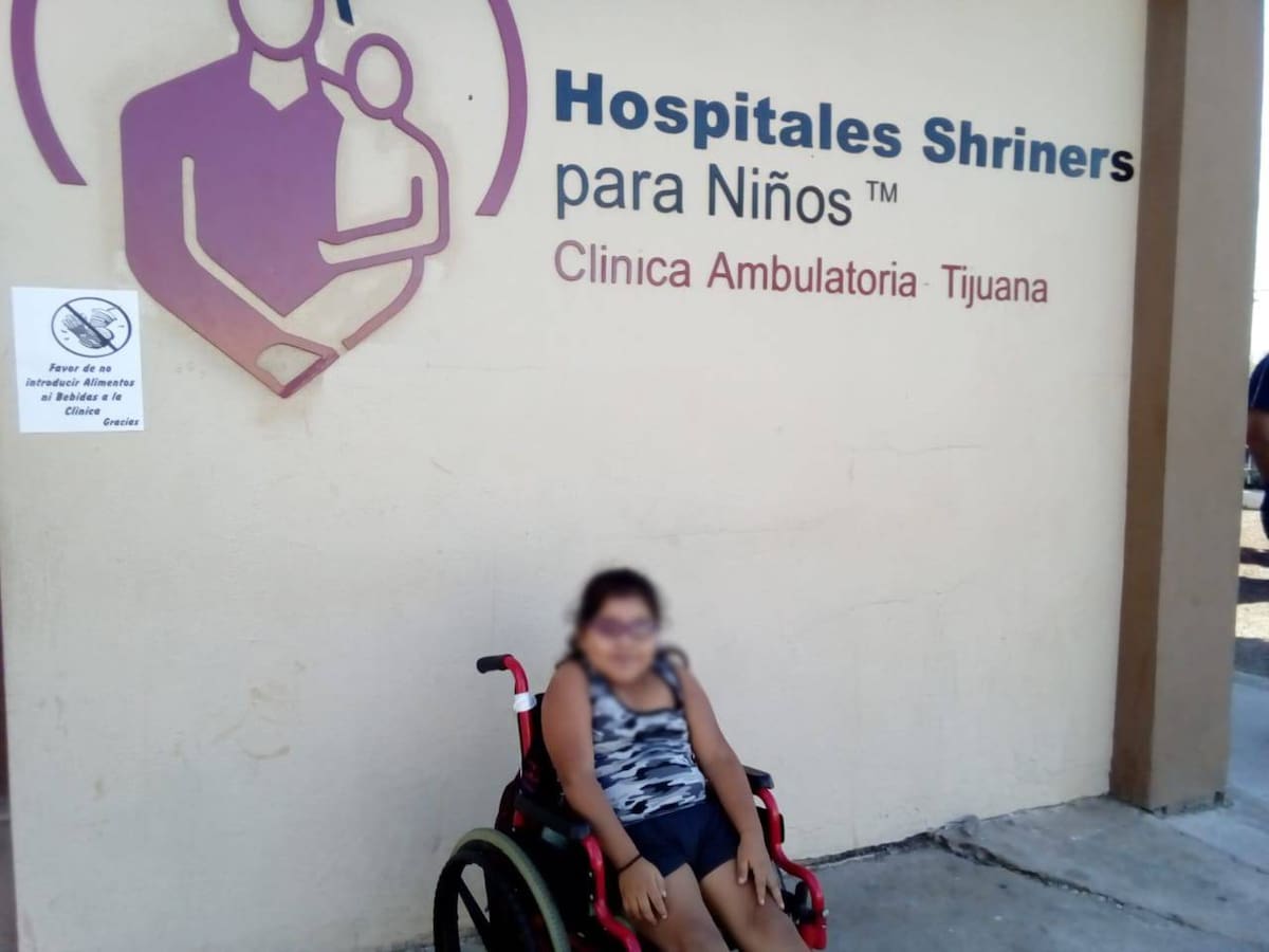 Itzel Yamileth Hernández Sedano, de 13 años, quien deberá viajar a Pasadena, California, para someterse a una cirugía y tratamiento especializado en el Shriners Hospital l Foto: Cortesía