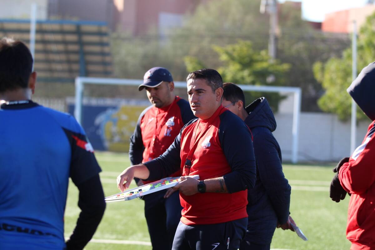 Es Osven Ramírez nuevo DT de Cimarrones en Liga TDP