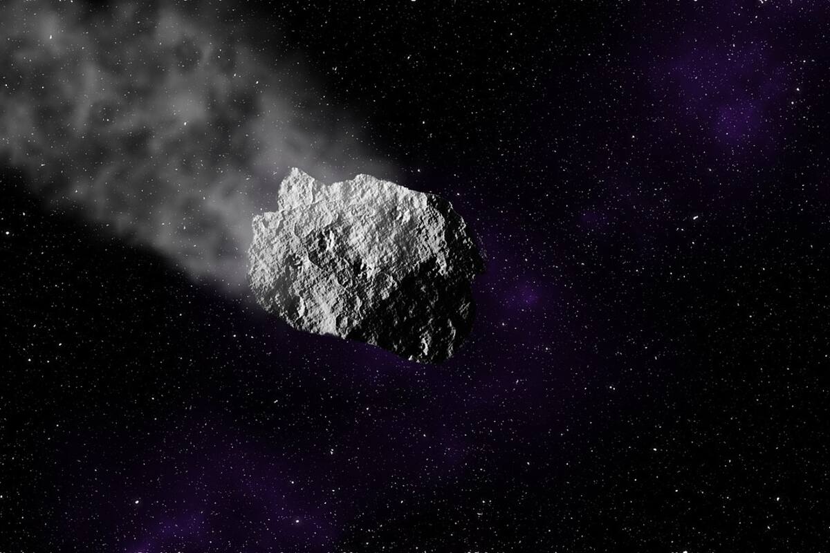 Megacometa que se dirige al Sol es probablemente 7 veces más grande que una de las lunas de Marte