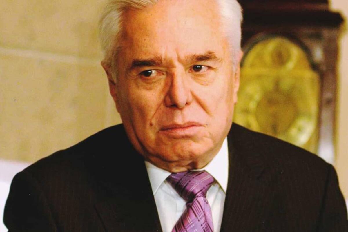 Ser hija de Alejandra Guzmán debe ser un problema: Enrique Guzmán