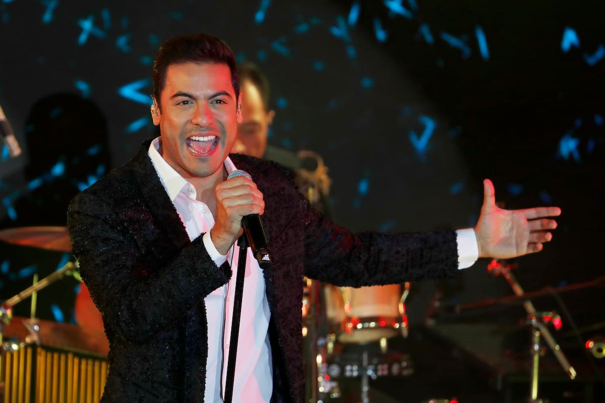 Esto cobra Carlos Rivera por evento privado