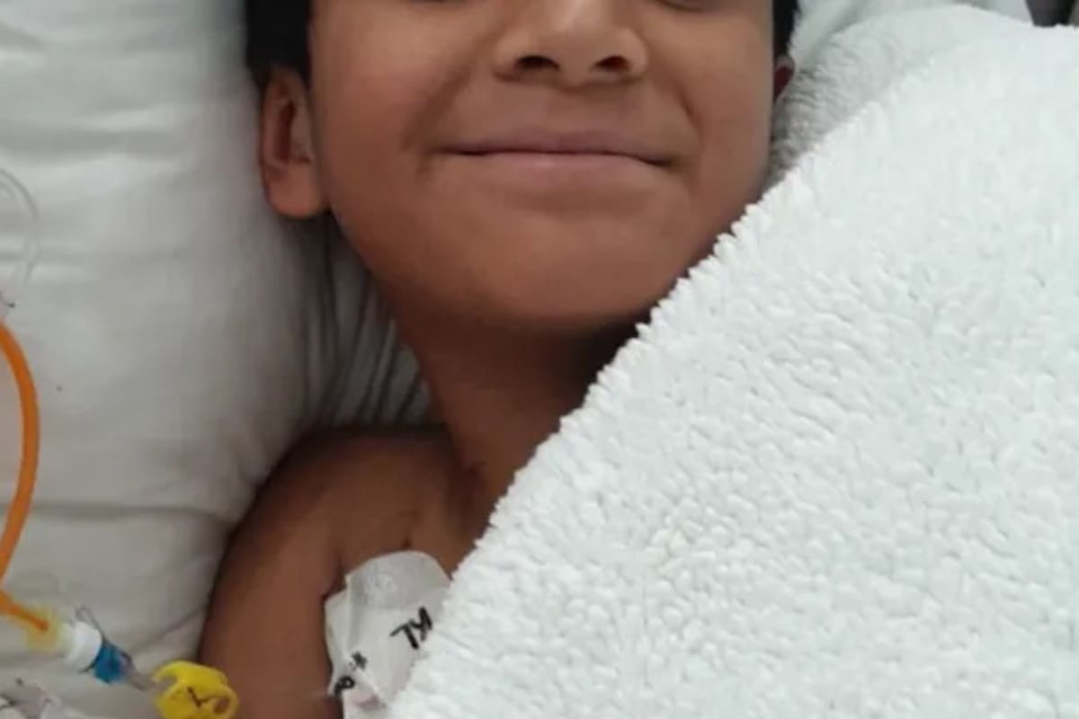 Detectan cáncer a Robertito tras golpe jugando futbol