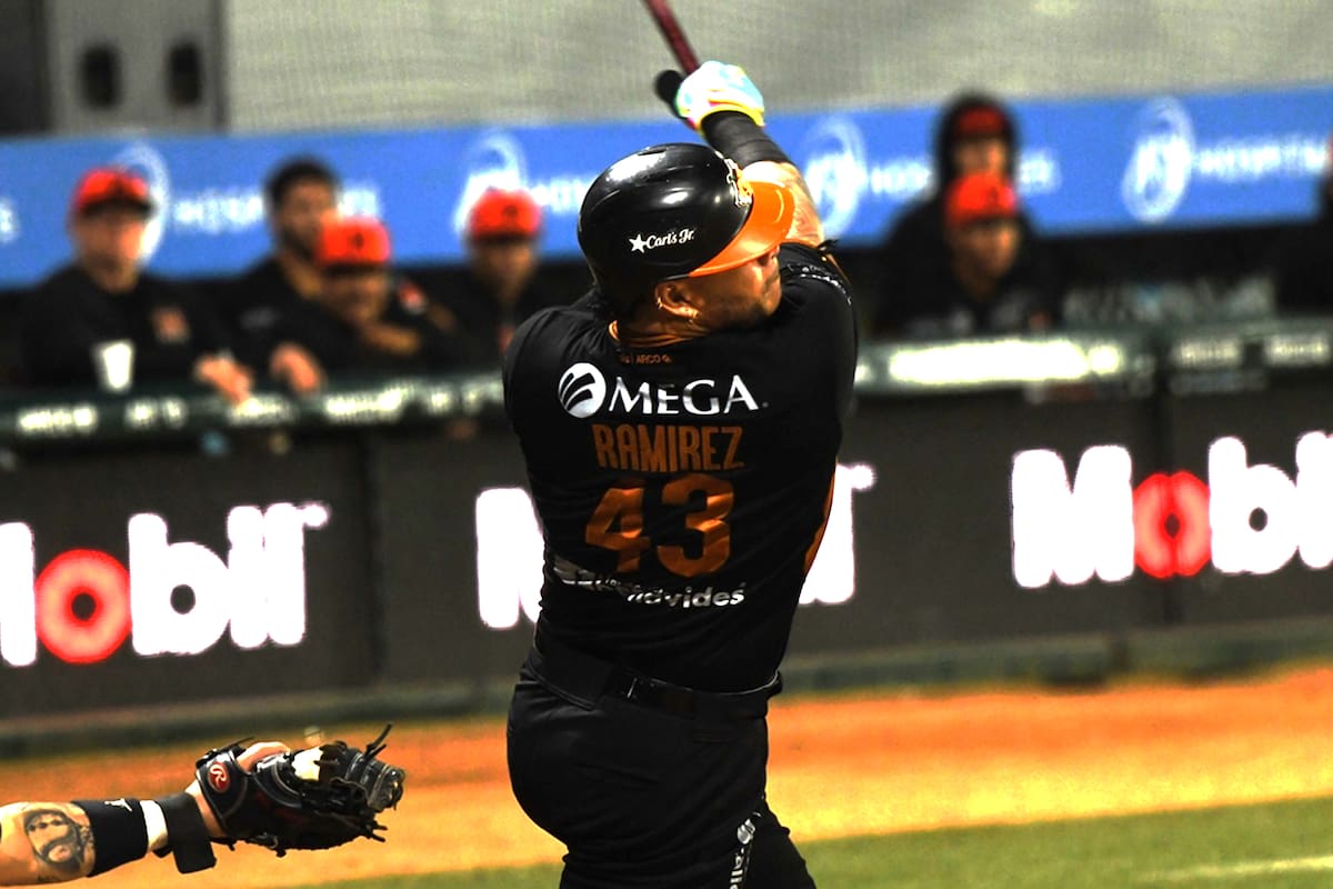 Naranjeros repiten paliza a los Algodoneros y ganan la serie por limpia