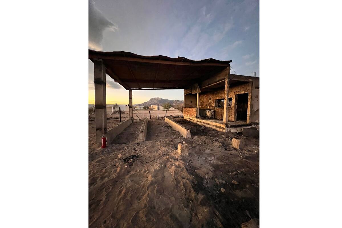 Restaurante arde en Bahía de Los Ángeles