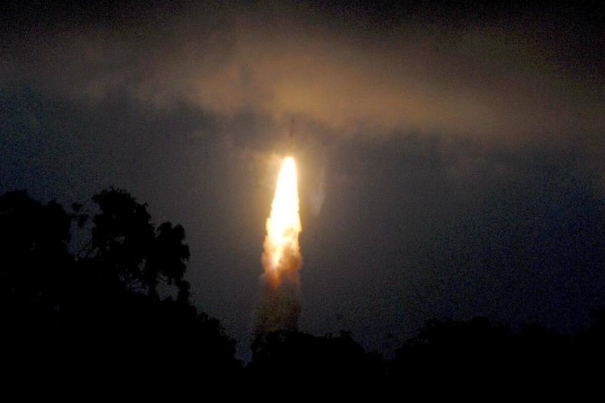 La India lanzará el lunes misión al polo sur de la Luna tras intento fallido