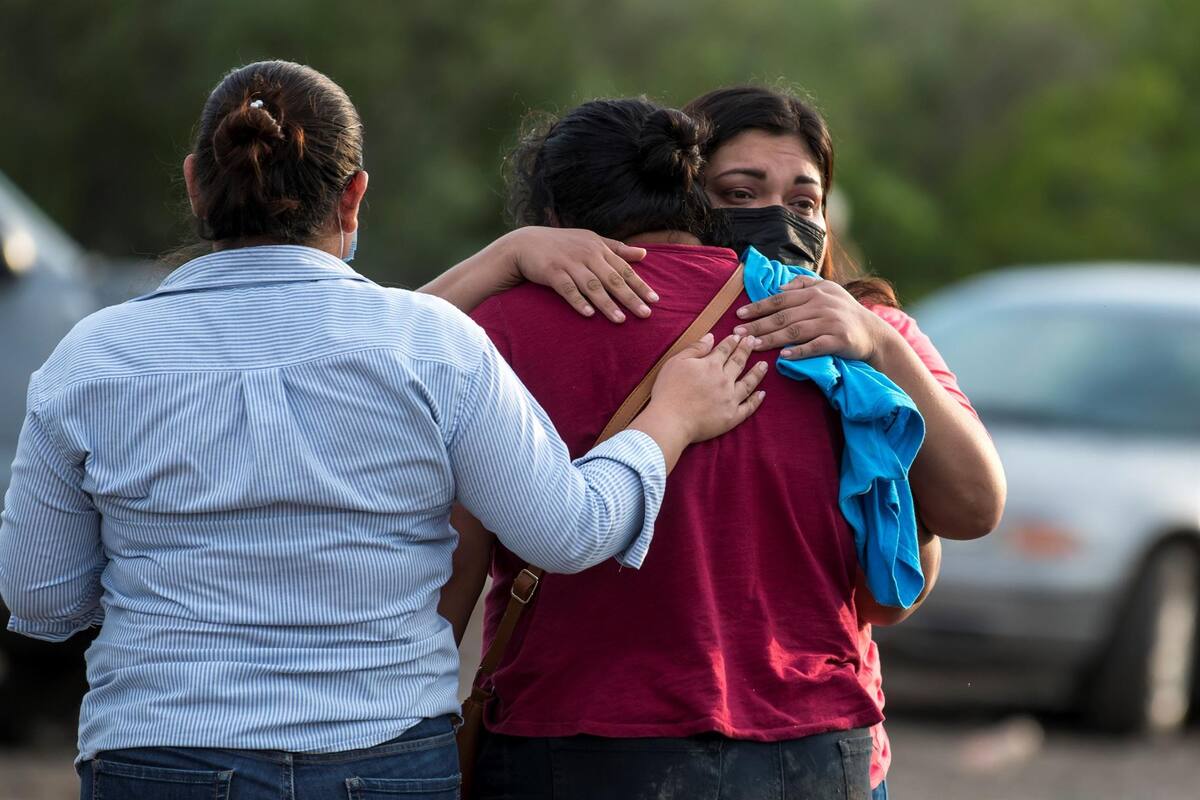 Rescatan primer cuerpo de minero atrapado en la mina Miracaram en Coahuila
