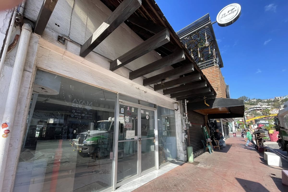 Centro de Ensenada pierde dinamismo con 30% de locales vacíos