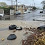 Inundaciones y basura afectan calles de la colonia Obrera en Tijuana