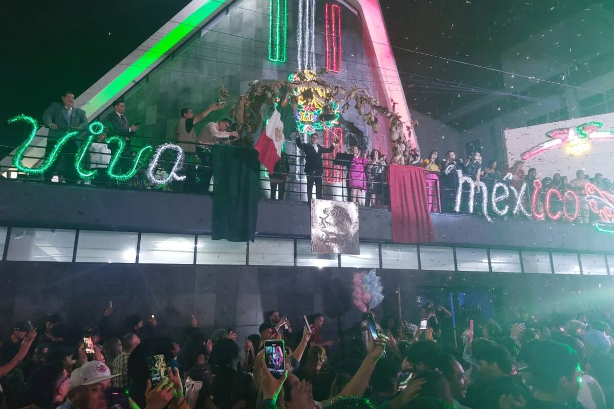 Encabeza alcalde Juan Gim Nogales el “Grito de Independencia”