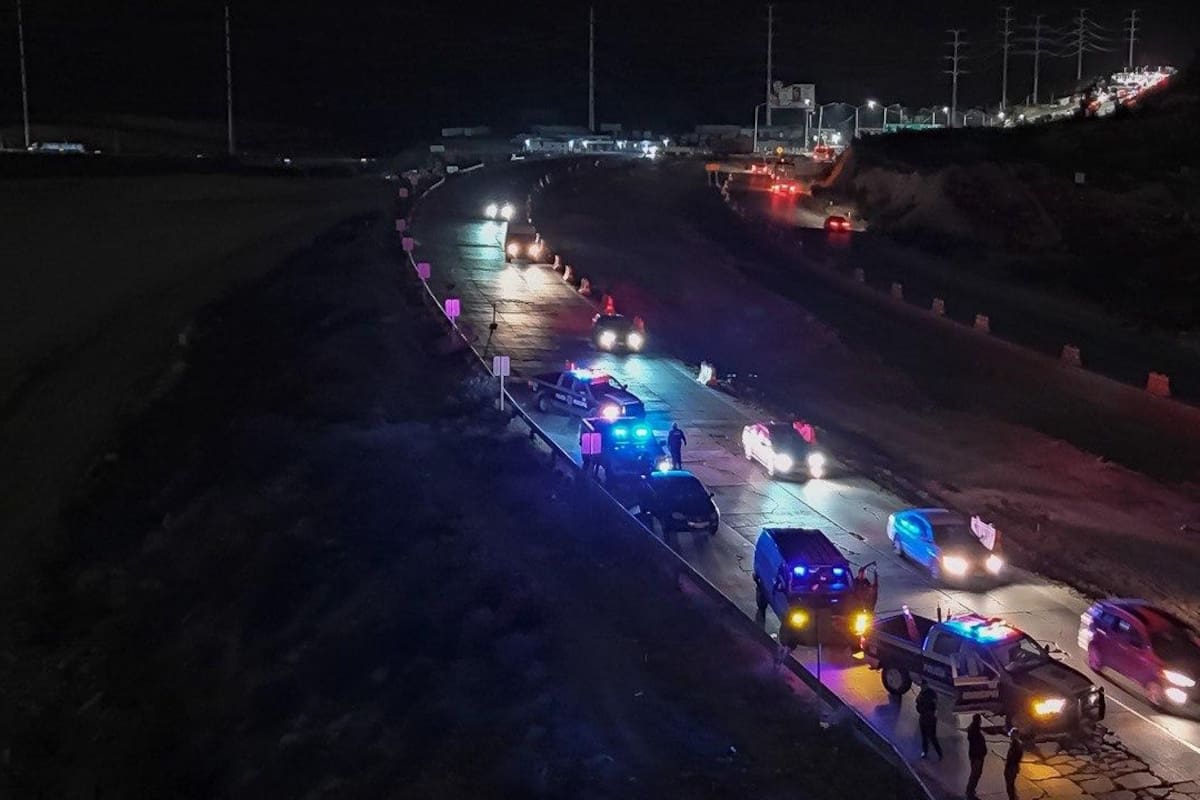 Hombre muere atropellado en el bulevar 2000; conductor huyó