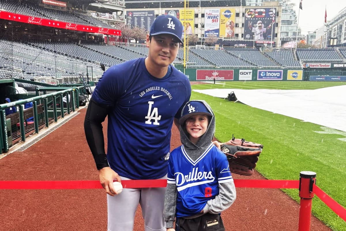 ¿Por qué Shohei Ohtani se volvió tendencia durante un juego retrasado por lluvia en Washington?