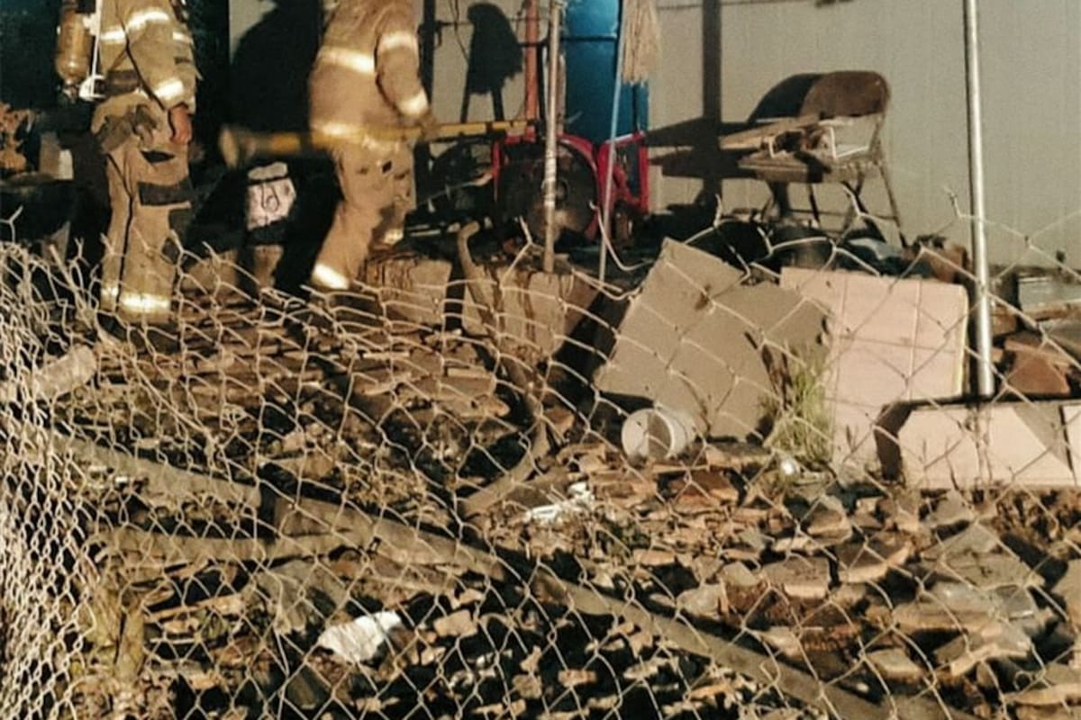 Incendio consume vivienda en Maneadero