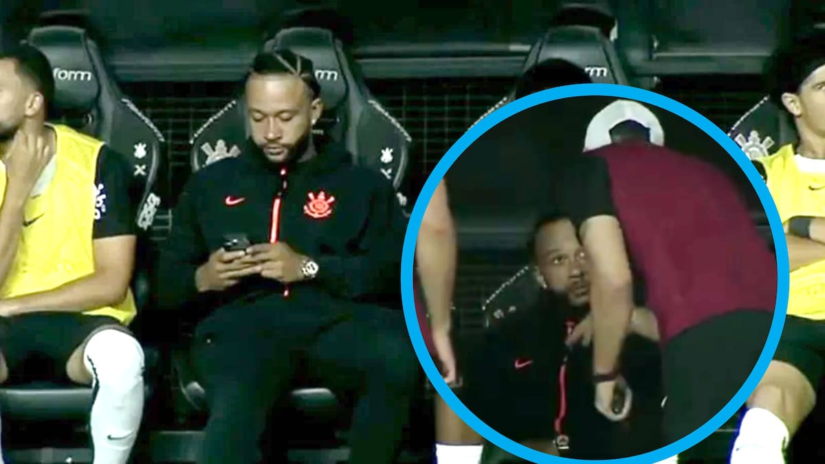 VIDEO: Memphis Depay se lleva regañada en Brasil por usar el celular en la banca durante el Clásico Corinthians vs Flamengo