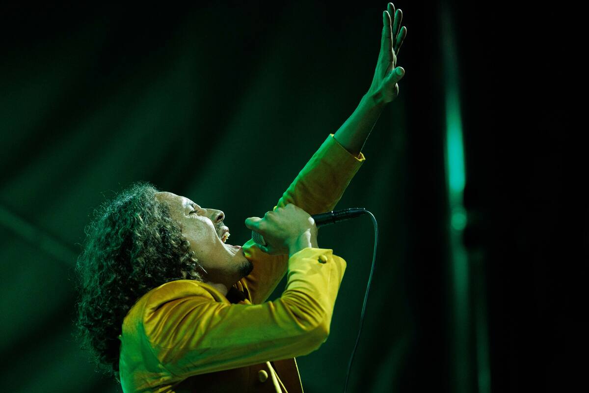 Chicano Batman  se presentó en el Cal Coast Credit Union como parte de su gira con el nuevo álbum “Notebook Fantasy”.