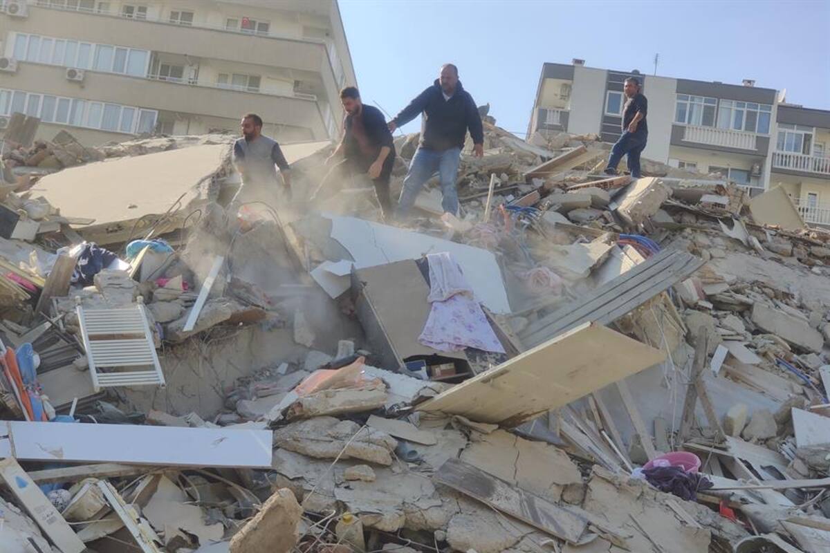 Terremoto en el Egeo: Suman al menos 14 muertos, 12 de ellos en Turquía