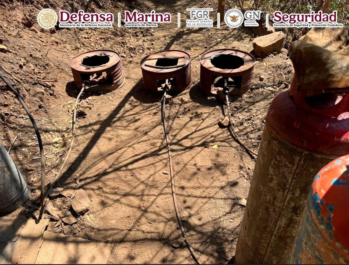 Desmantelamiento de narcolaboratorio en Durango.