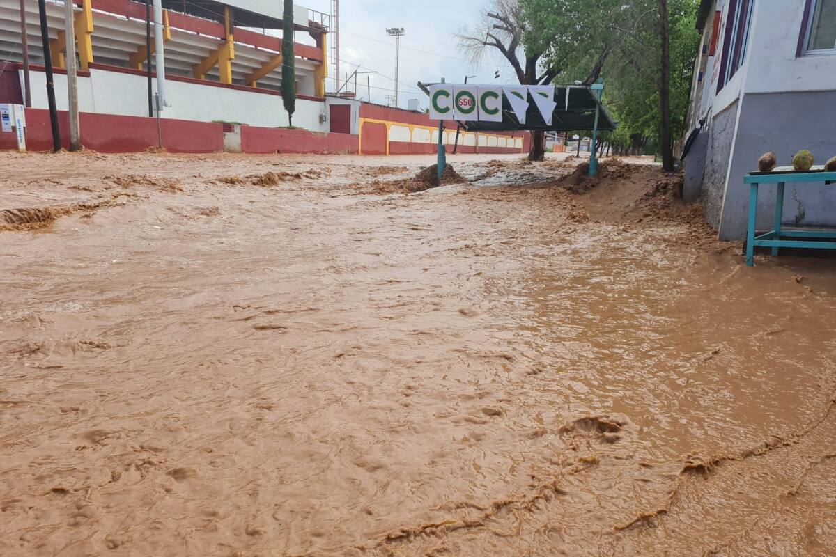 Creciente de arroyos son una amenaza durante época de lluvias en Nogales
