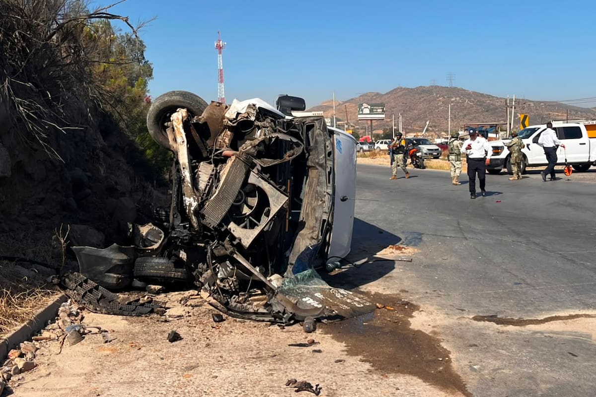 Aparatoso accidente en bulevar 2000 deja 19 lesionados