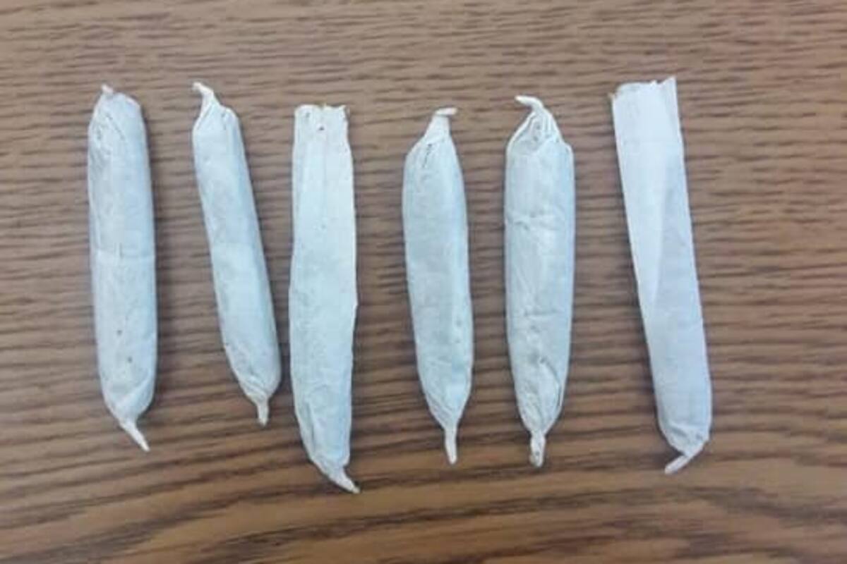 Estudiante es detenida con cigarros de mariguana en secundaria