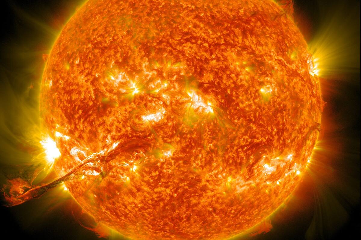 El mayor misterio que oculta el Sol: por qué su corona es cientos de veces más caliente que su superficie