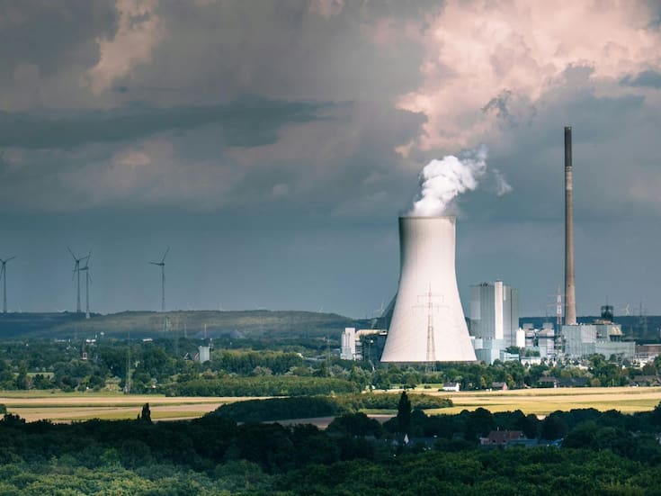 Tras 16 horas del reinicio de la planta nuclear más grande del mundo, Japón detiene las operaciones y suspende la reactivación del reactor debido a fallas técnicas