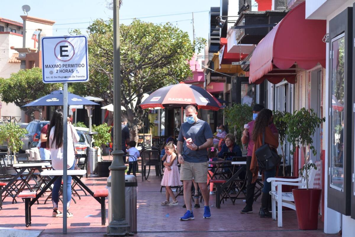 Disminuye afluencia en restaurantes de Ensenada