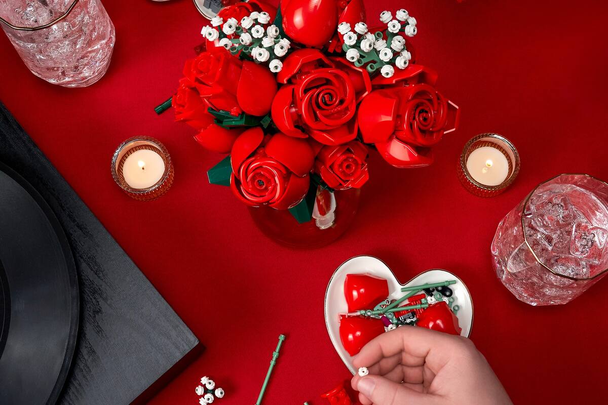 ¿A cuánto asciende el precio de las flores de Lego que se han vuelto virales en Internet?