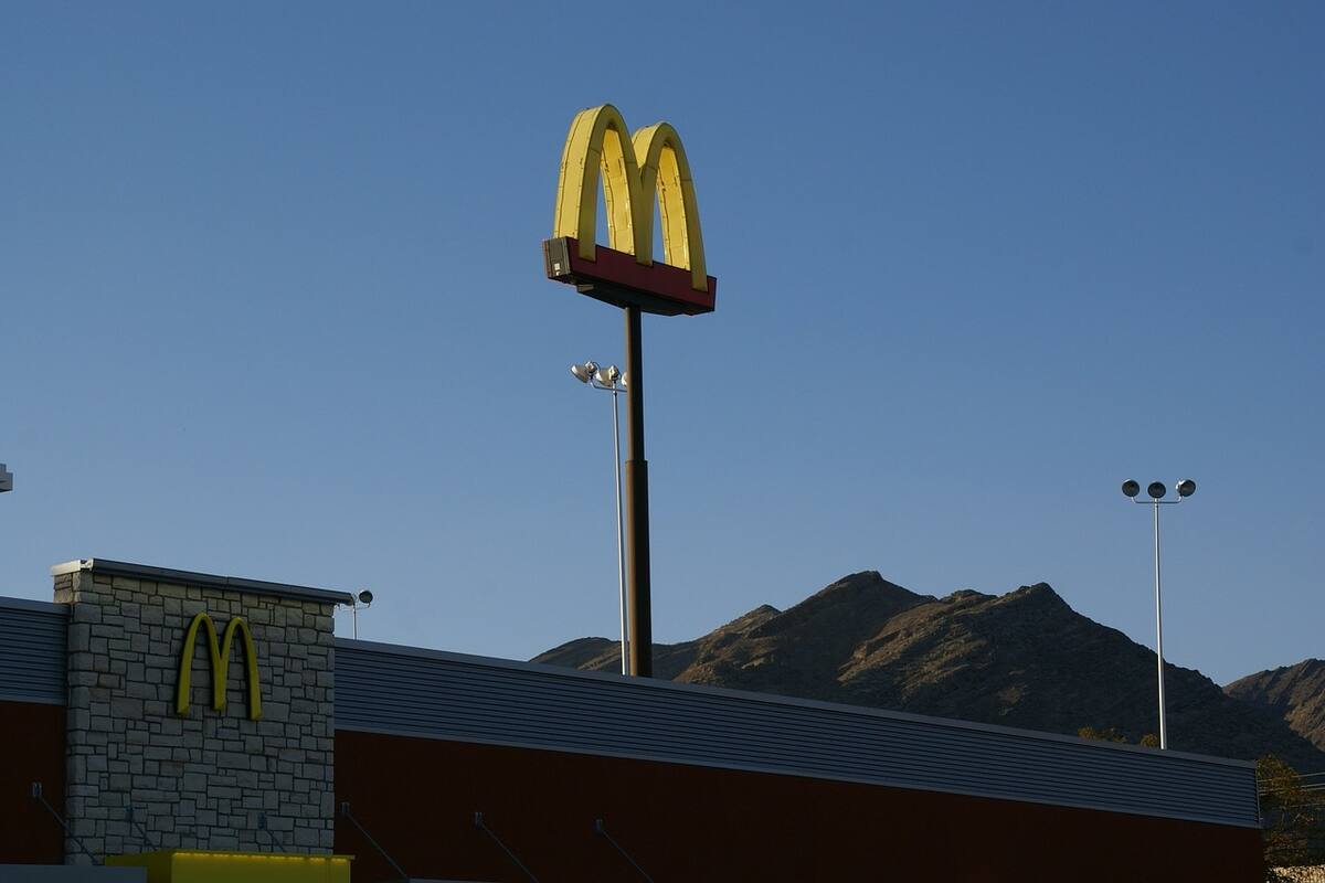 Covid le pega a McDonalds; cerró 16 restaurantes en México