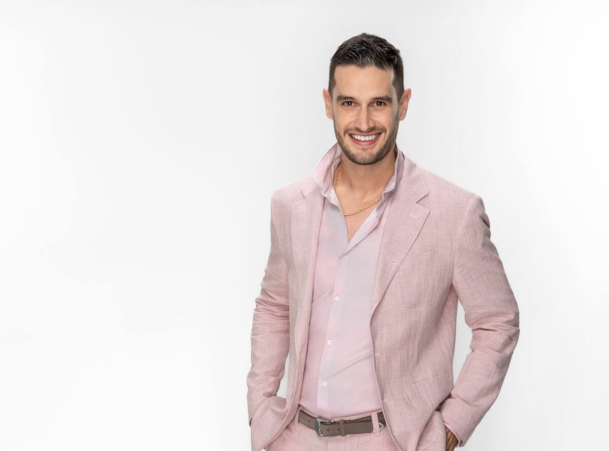 Adrián Marcelo hace contraoferta a Crista Montes por entrevista.