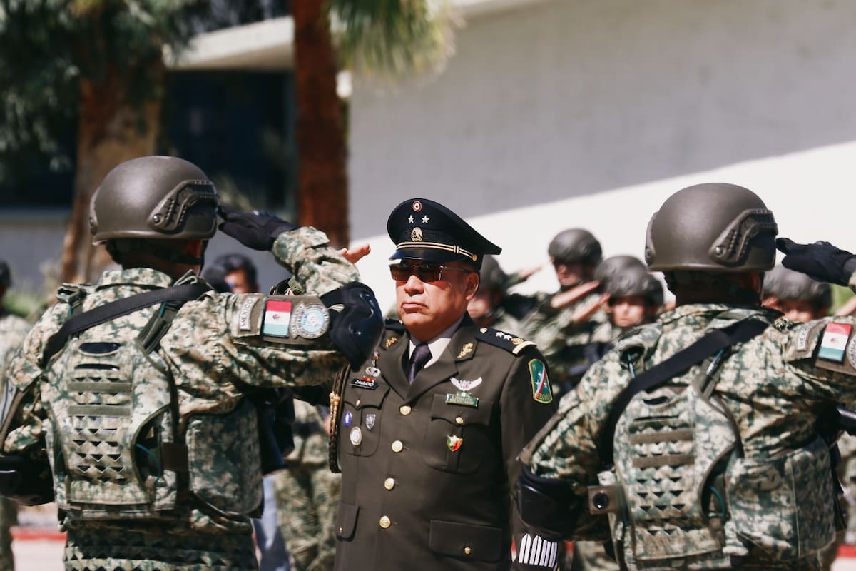 Asume nuevo mando militar en Baja California; llega general con experiencia internacional
