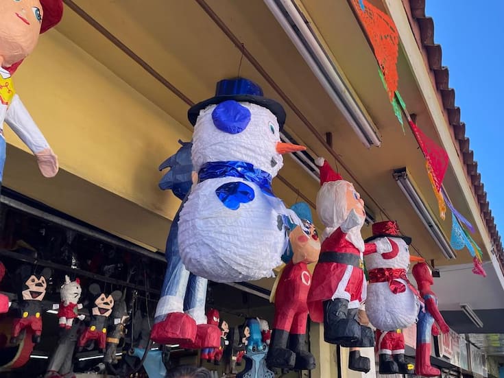 Alistan venta de artículos navideños